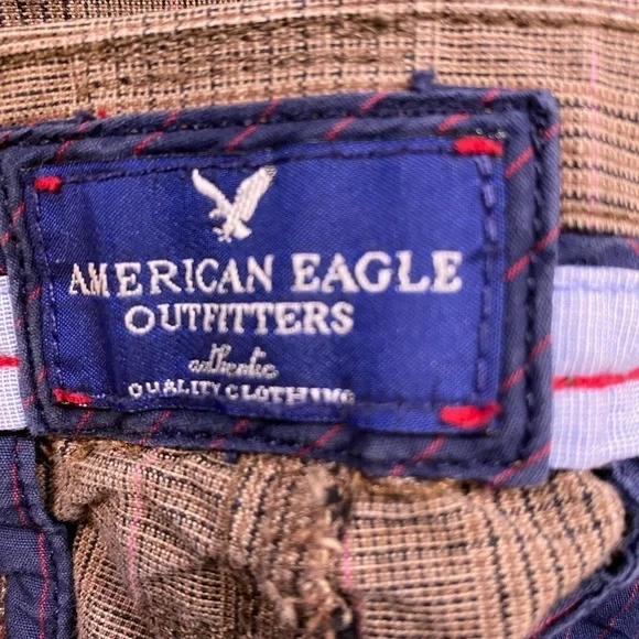 🌹American Eagle Outfitters knee length capri shorts size 0 in brown plaid. J-14 - Picture 3 of 4